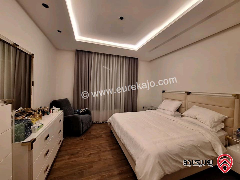 شقة فخمة طابق ثاني مساحة 333م للبيع في عمان - عبدون بالقرب من السفارة السعودية