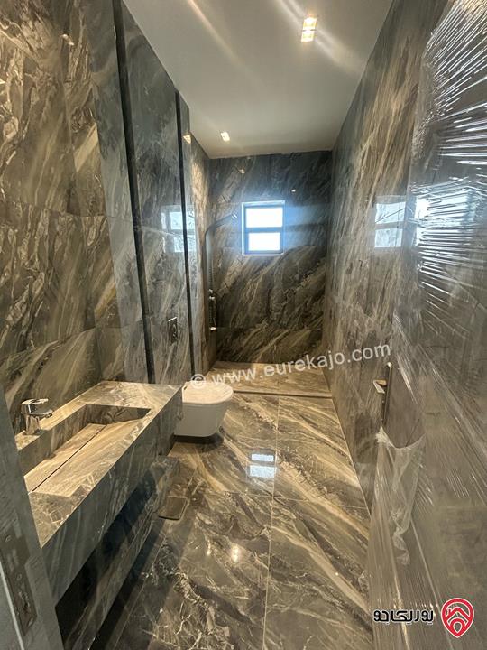 شقة مساحة 215م طابق اول للايجار في عمان - الجبيهة مقابل قصر الاميرة بسمة