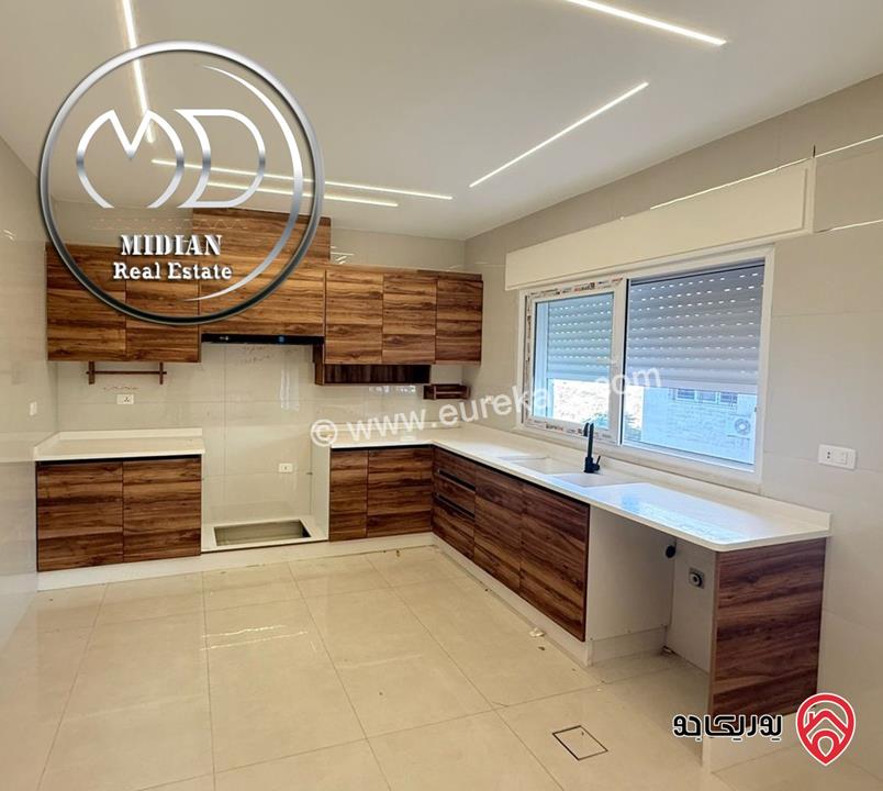 شقة جديدة فارغة للايجار في عمان - خلدا مساحة 180م طابق ثاني تشطيبات ديكورات عصرية فاخرة اطلالة جميلة 