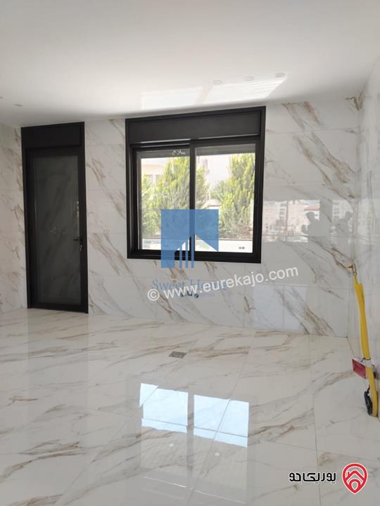 شقة فاخرة للبيع في عمان خلدا  - خلف المستشفى السعودي ومقابل ميداس طابق ثاني 217م لم تسكن بسعر مغري