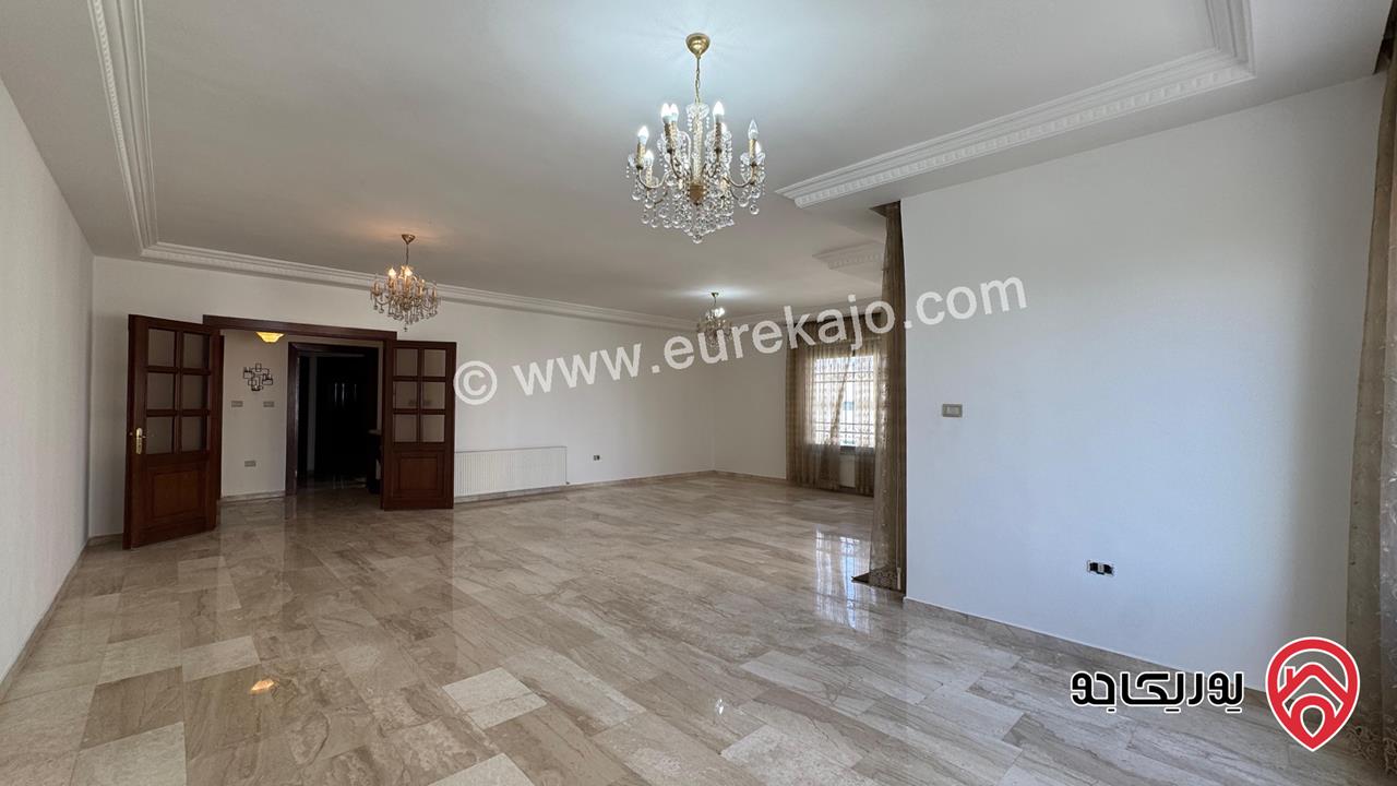 Unfurnished 4 Bedroom Apartment 300 Sqm for rent in Amman - 5th Circle