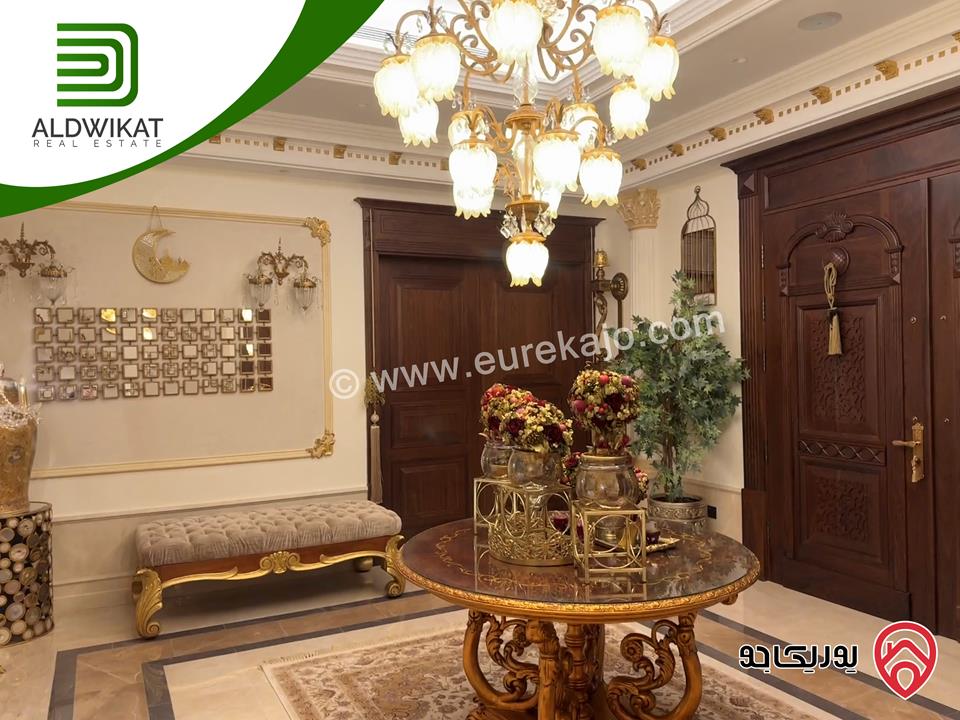 قصر للبيع في عمان - دابوق مساحة الارض 2650م ومساحة البناء 2000م ومساحة الحديقة 1500م ومساحة الترس 400م