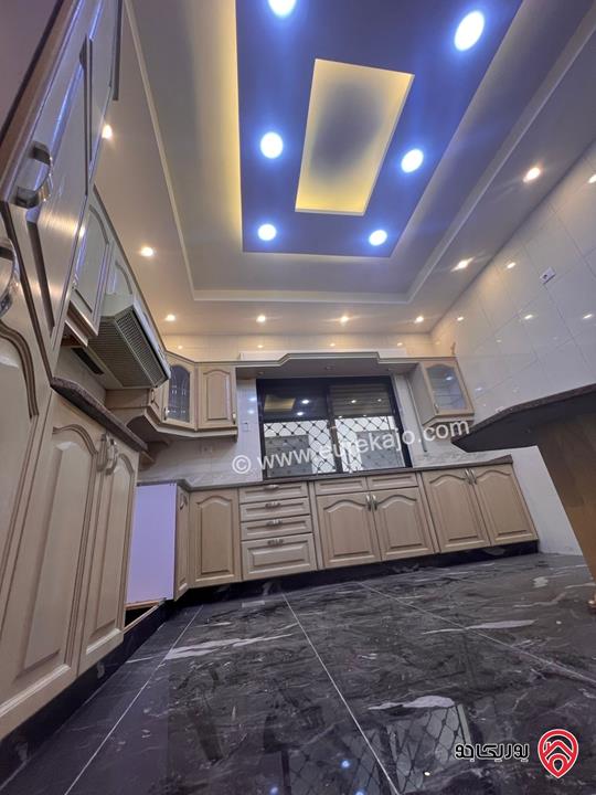 شقة لم تسكن مساحة 300م طابق أول للايجار في عمان - ضاحية الأمير راشد