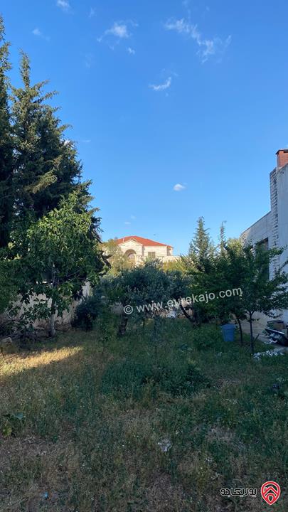 منزل مكون من طابقين على ارض 1 دونم و 27م للبيع في الكمالية ( حوض سلطان السلط)