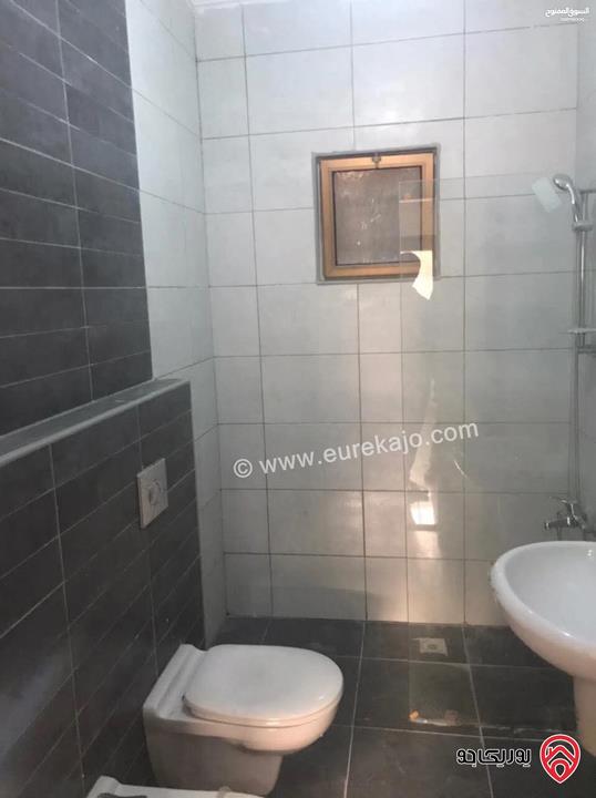 شقة طابق ثالث مساحة 120م للببع في عمان - ام السماق