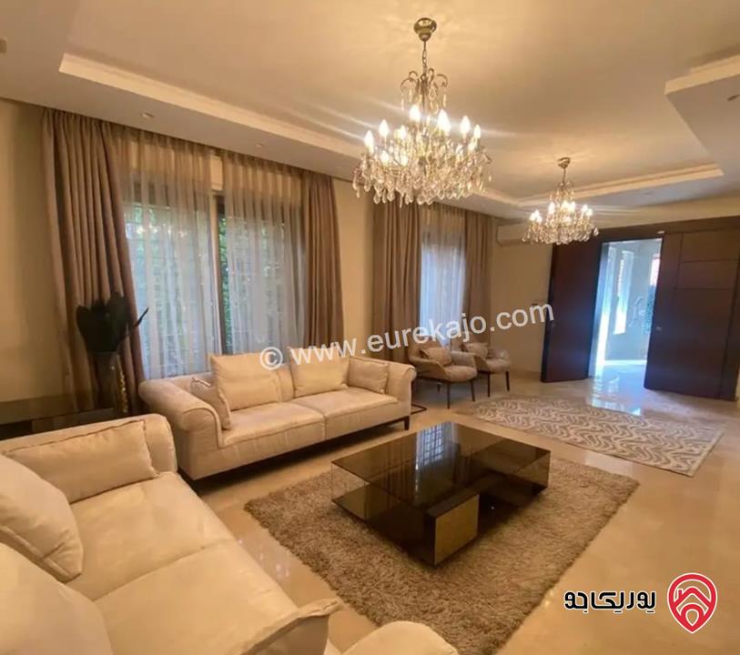 شقة ارضية مساحة 255م مع حديقة 255م وكراج ومدخل خاص للبيع في عمان - أم أذينة