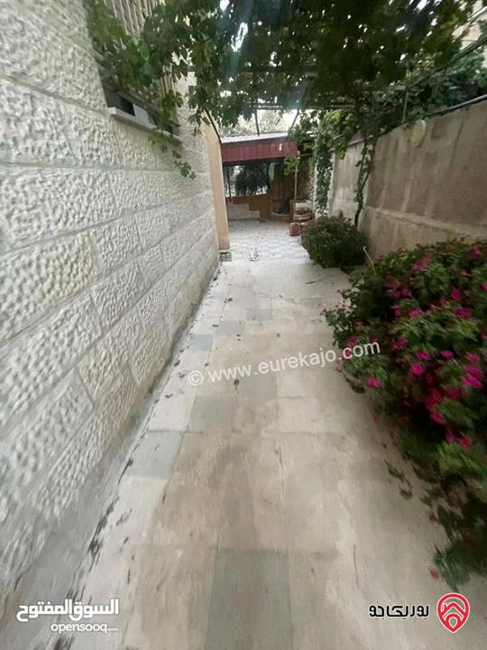 منزل مستقل مساحة الارض 1000 متر مربع ( دونم)، مساحة البناء 260 متر مربع للبيع في عمان - منطقة خريبة السوق، السوق المركزي 