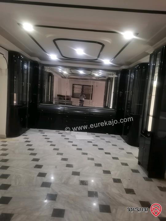 شقة مساحة 196م طابق اول للبيع في عمان - الشميساني