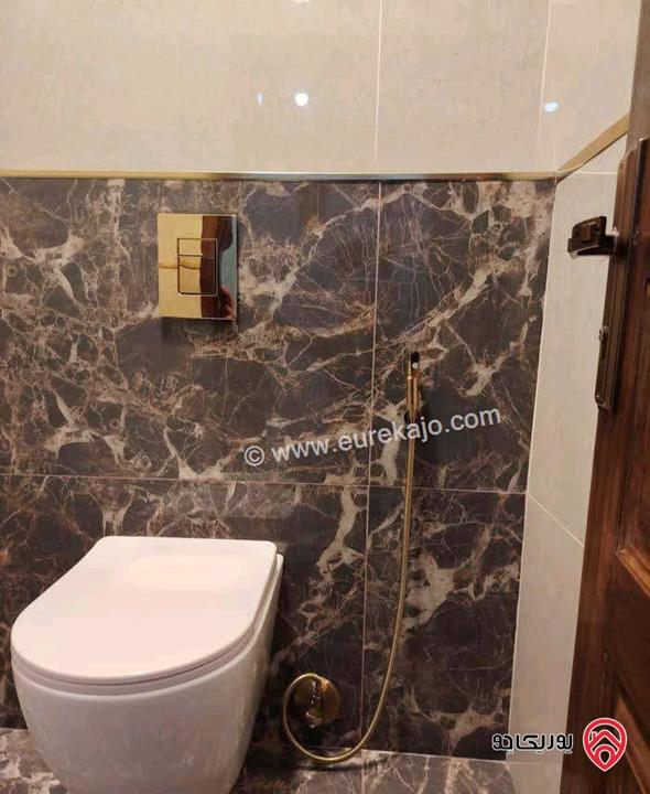 شقة فارغة مساحة 180م داخلي و 120م خارجي للايجار في عمان - دير غبار