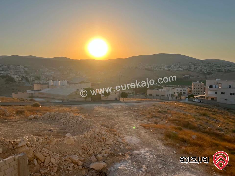 بيت مستقل 3 طوابق للبيع في الزرقاء - ضاحية الصالحية