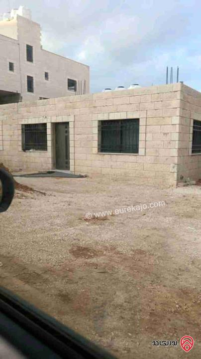بيت مستقل مساحة 300م على أرض 560م للبيع في عمان - البيضاء حوض العبوس بناء حديث 