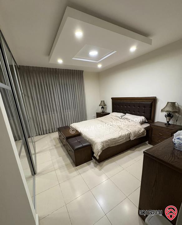 شقة أرضية مساحة 200م داخلي و 150م خارجي للايجار في عمان - ام السماق 