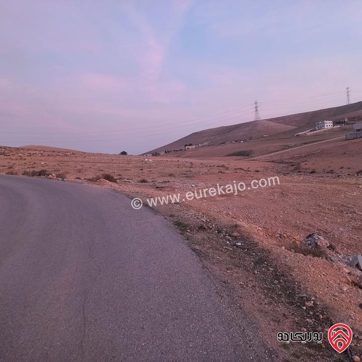 ارض سكنية مساحة 700 متر للبيع في الزرقاء - السخنة