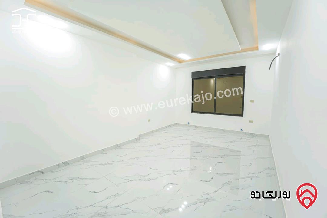 شقة جديدة دوبلكس مع روف مساحة 220م للإيجار في عمان - شفا بدران/ الكوم