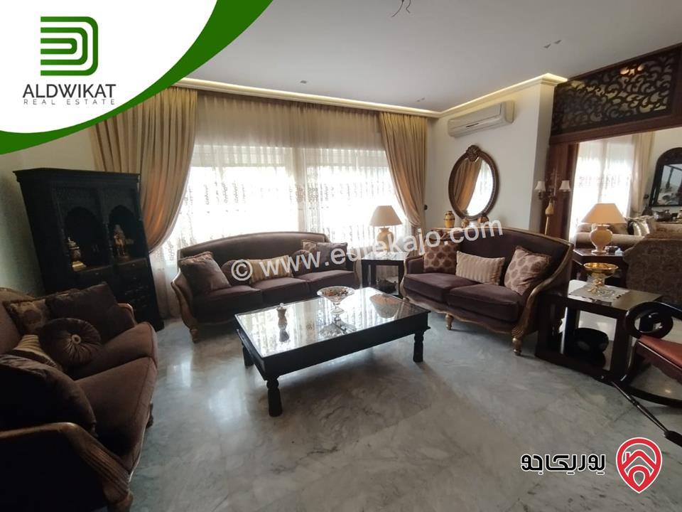 فيلا مساحة البناء 400م ومساحة الارض 430م ومساحة الحديقة 200م للايجار في عمان - ام السماق