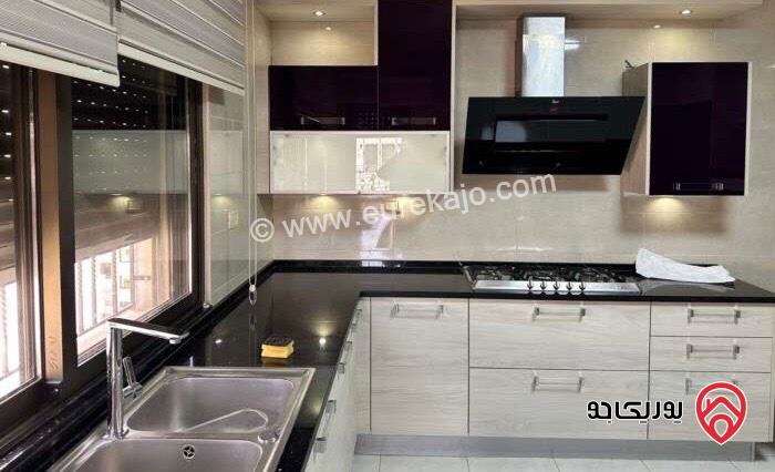 شقة سوبر ديلوكس طابق أول مساحة 191م للايجار في عمان - الرابية