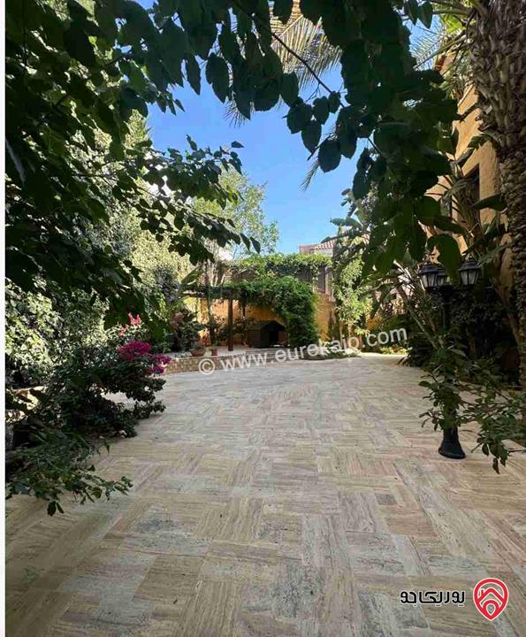 فيلا مساحة 700م على أرض 776م للبيع في عمان - دابوق