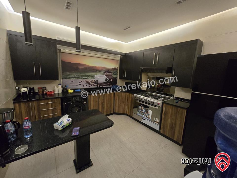 شقة فاخرة مفروشة للايجار ثلاث غرف نوم في الدوار السابع