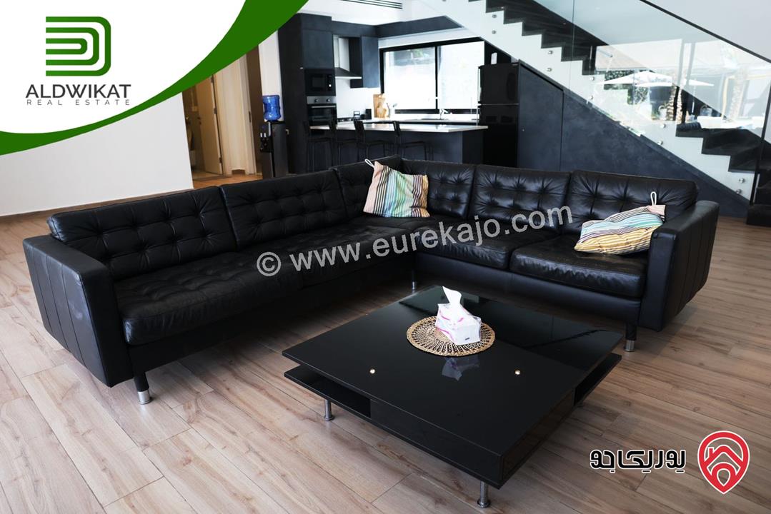 شاليه فاخر للبيع في اجمل مواقع البحر الميت منتجع البحيرة مساحة الارض 650م والبناء 195م