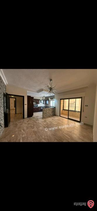 شقة فخمة مساحة 175م طابق ثاني للبيع في عمان - خلدا