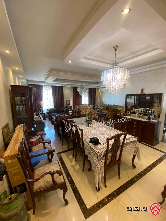 شقة طابق ثاني مساحة 210م للبيع  في عمان - حي الصحابه رجم عميش