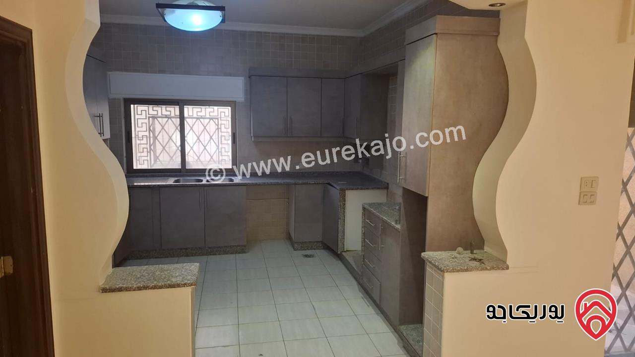 شقة دوبلكس طابق ارضي مساحة 334م للبيع في عمان - خلدا
