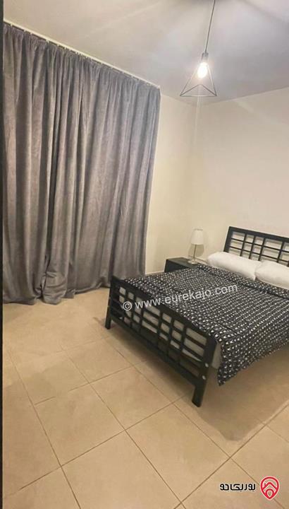 شقة مفروشة راقية مساحة 95م طابق ثالث للإيجار في عمان - ام السماق وبسعر مخفض من المالك مباشرة وللعائلات فقط