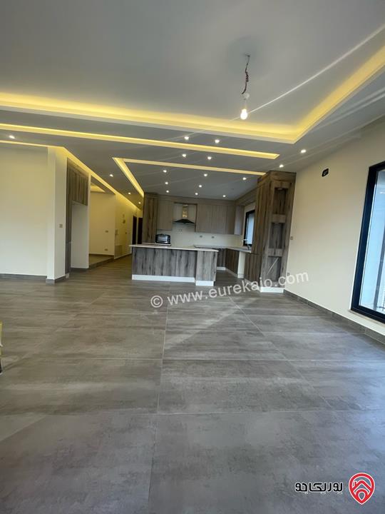 شقة طابق أول مساحة 180م للايجار في عمان - الكرسي