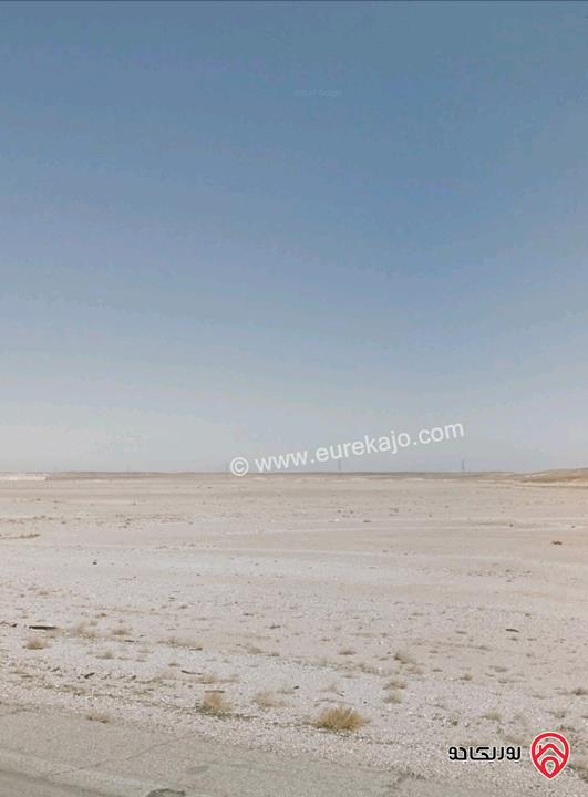 قطعة ارض مساحة 20 دونم و 432م مرخصة لشحن السيارات الكهربائية للبيع في معان