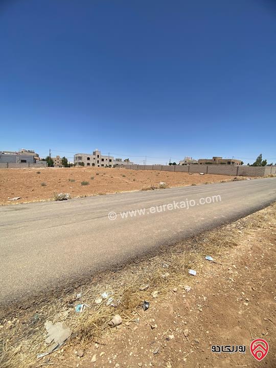 قطعة أرض مساحة 693م للبيع في عمان - منطقة سحاب / الخشافيه من المالك مباشرة مربعة ومنطقة سكنية وواصل الخدمات
