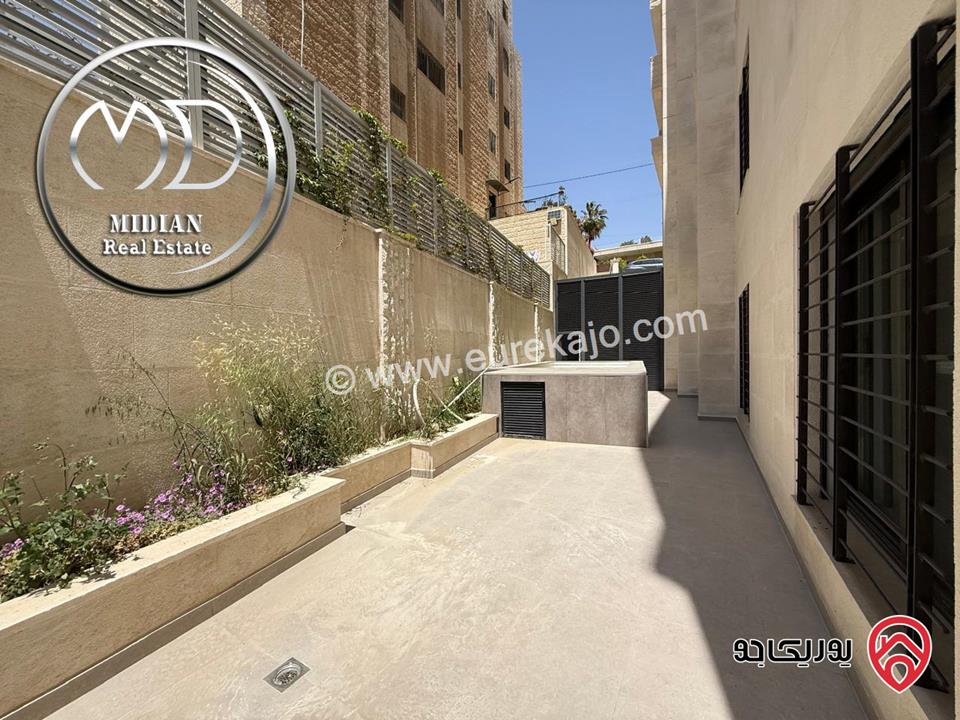 شقق شبه أرضي فارغة للايجار في عمان - جبل عمان مساحات 200م مع مسبح و تراسات و حدائق تشطيبات و ديكورات فاخرة جديدة لم تسكن 