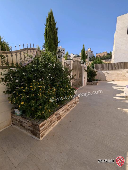 ڤيلا مساحة 700م على أرض 815م للبيع في عمان - مرج الحمام بلعاس