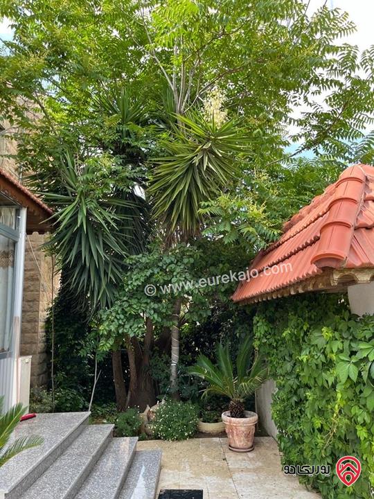 بيت مستقل مساحة 300م على أرض 450م للايجار بوسط مدينة اربد شمال ضريبة الدخل قرب مسجد الفيحاء ينفع لحضانة او دائرة حكومية 