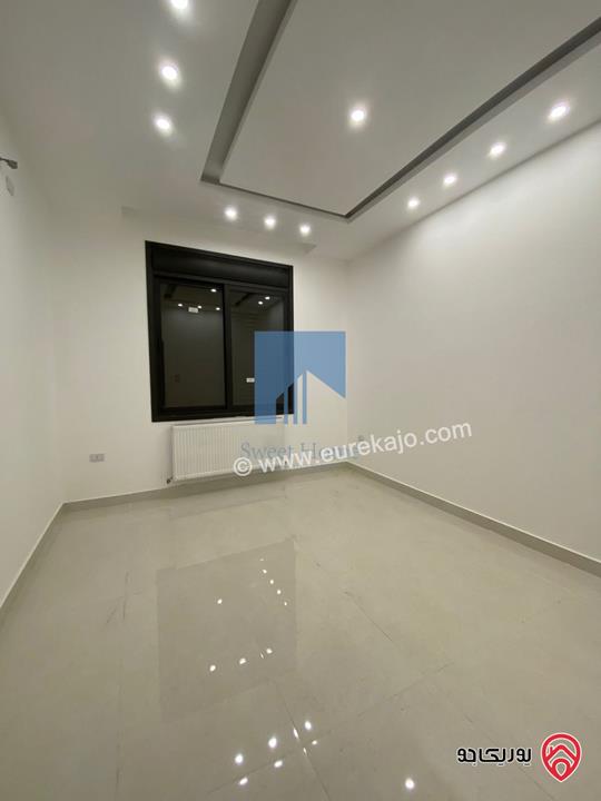 شقة فاخرة للبيع في عمان - الجندويل قرب المتصرفية 170م مع حديقة وترسات 80م تشطيب سوبر ديلوكس بسعر مغري