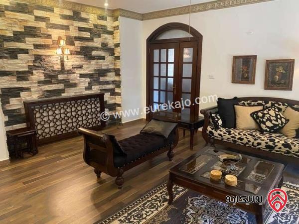 شقة مفروشة فاخرة أخير مع روف 293م + 100م ترس للبيع في عمان - الصويفية، اطلالة جميلة 