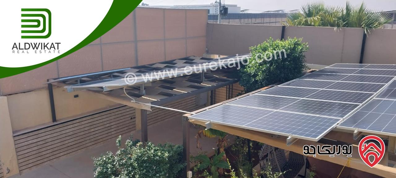 شاليه فاخر مفروش للبيع في اجمل مواقع البحر الميت منتجع البحيرة مساحة الارض 715م والبناء 200م موقع مميز