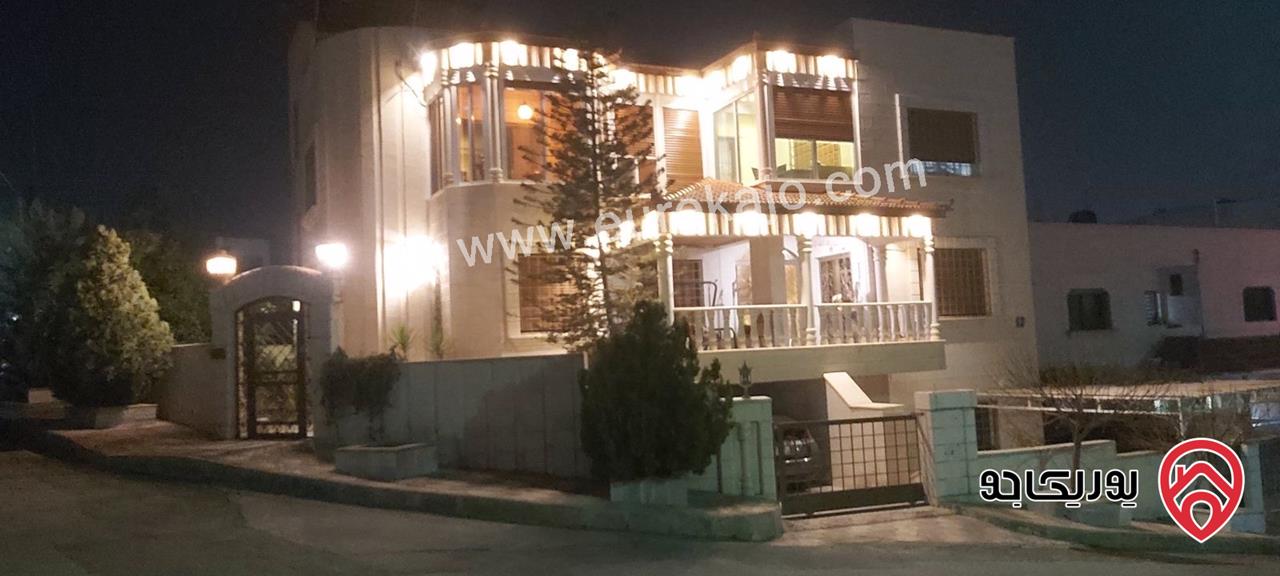 فيلا مساحة 500م على ارض 400م للبيع في الزرقاء الجديدة البتراوي