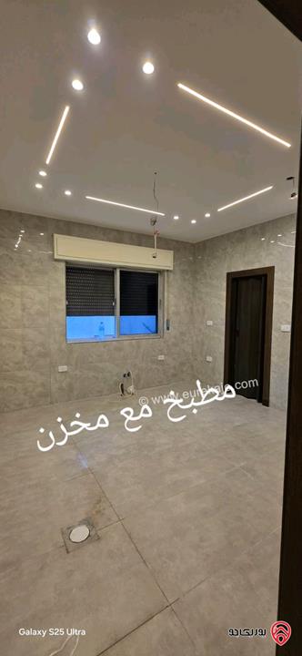 شقة فاخرة مساحة 174م طابق ثالث للبيع في عمان - الجاردنز  
