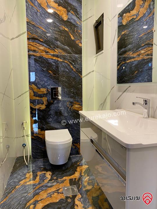 شقق طابق ارضي مساحة 200م و طابق ثالث دوبلكس مساحة 260م للبيع في عمان - خلدا 