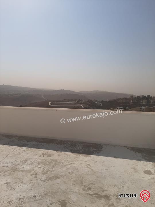 شقة طابق ثالث مساحة 150م و روف 100م مستقل للبيع في عمان - ابو السوس