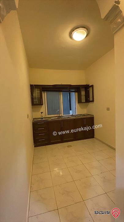 شقة دوبلكس طابق ثالث مساحة 300م للبيع في عمان - ضاحية الاستقلال 