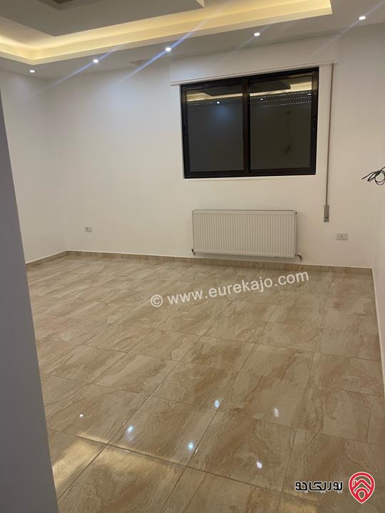 شقة شبه ارضية مساحة 168م داخلي و 100م خارجي للبيع في عمان - ضاحية الرشيد