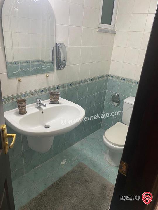 شقة ديلوكس طابق اول مساحة 205م للبيع في عمان - الرابية