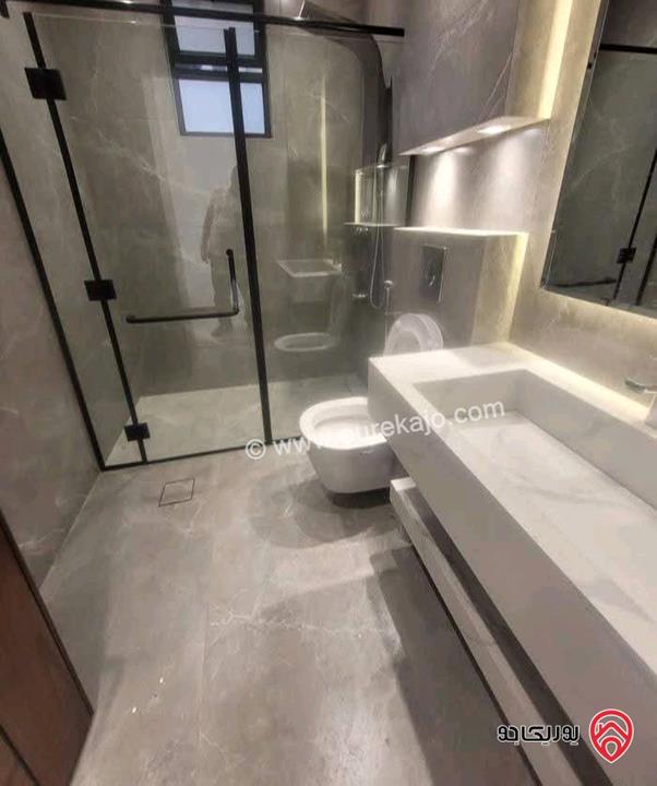 شقة فارغة مساحة 235م للايجار جديدة لم تسكن في عمان - خلدا