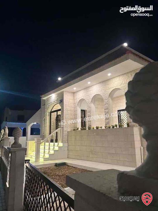 فيلا مساحة 580م على أرض 750م للايجار في عمان - ضاحية الرشيد