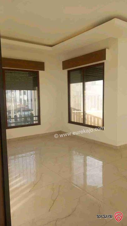 شقة طابق أول مساحة 205م للبيع في عمان - الجبيهة