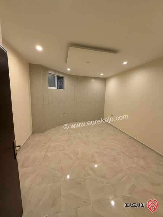 شقة تسوية ضمن فيلا عائلية مساحة 120م + ترس للايجار في عمان - أم السماق