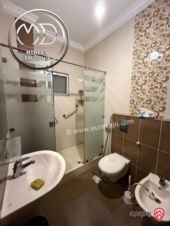 شقة مفروشة للايجار طابق ارضي معلق في عمان - خلدا مساحة 160م تشطيبات و فرش سوبر ديلوكس بسعر مميز