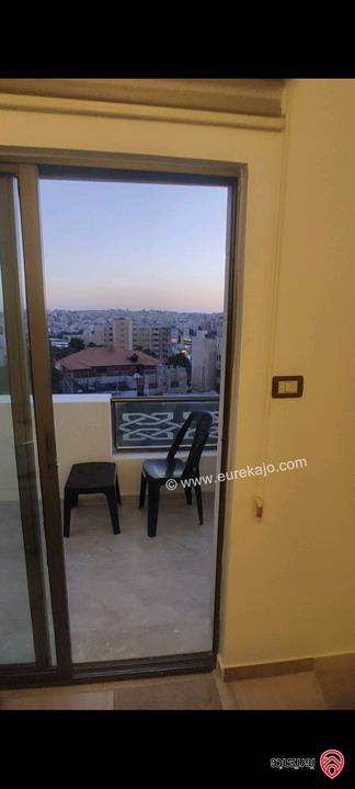 شقة مساحة 140م طابق اخير مع روف منفصلين للبيع في عمان - الجبيهة