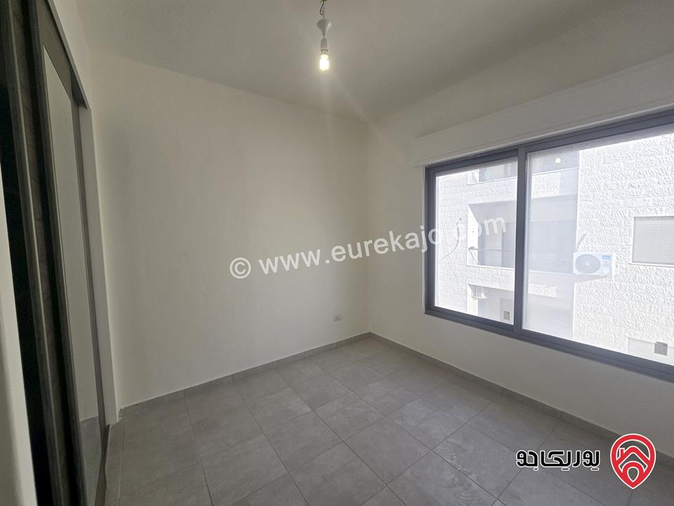 شقة فارغة جديدة مساحة 200 متر طابق ثاني للإيجار في عمان - ام اذينه 